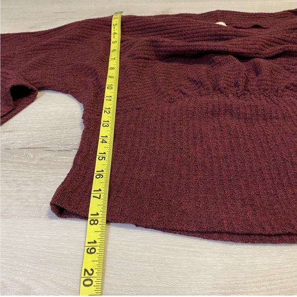 Crazy On You Thermal Top
FREE PEOPLE, Size Medium, Burgundy - Picture 9 of 10